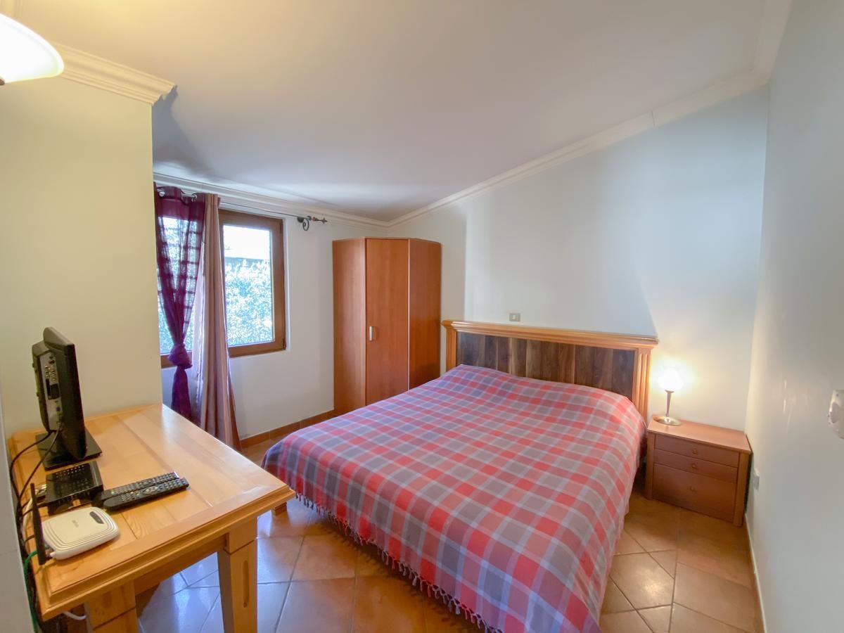 Отели типа «постель и завтрак» Apartments and Rooms Levantin Inn Свети-Стефан