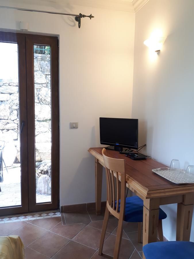 Отели типа «постель и завтрак» Apartments and Rooms Levantin Inn Свети-Стефан