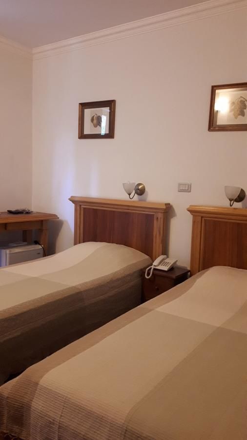 Отели типа «постель и завтрак» Apartments and Rooms Levantin Inn Свети-Стефан