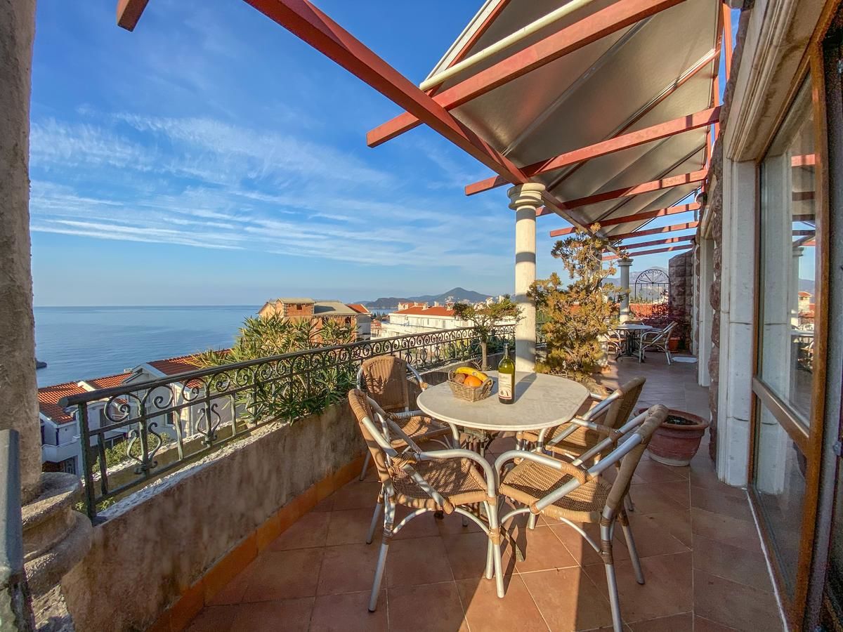Отели типа «постель и завтрак» Apartments and Rooms Levantin Inn Свети-Стефан