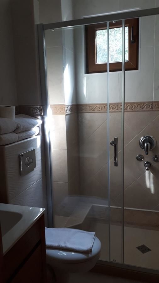 Отели типа «постель и завтрак» Apartments and Rooms Levantin Inn Свети-Стефан