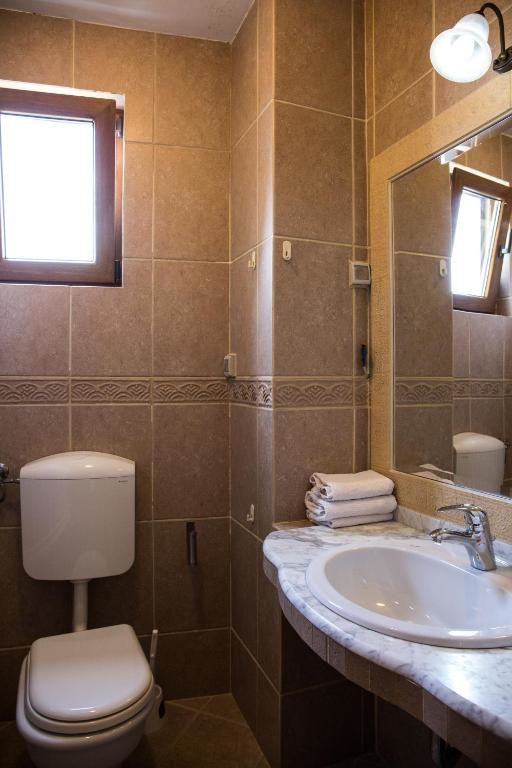Отели типа «постель и завтрак» Apartments and Rooms Levantin Inn Свети-Стефан