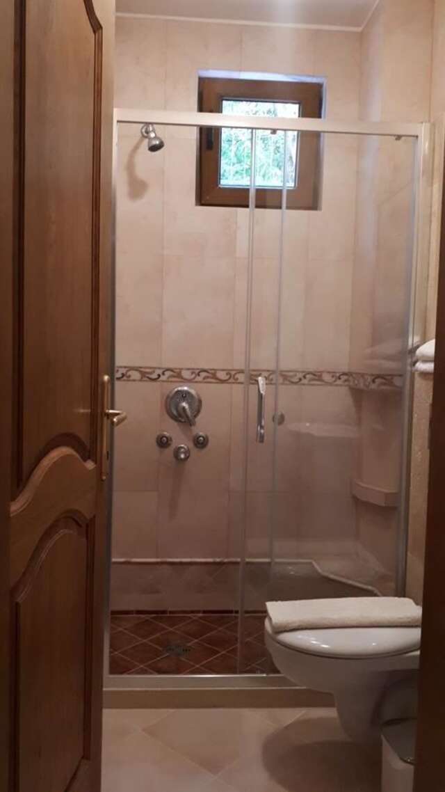 Отели типа «постель и завтрак» Apartments and Rooms Levantin Inn Свети-Стефан-29