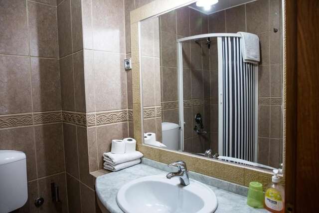 Отели типа «постель и завтрак» Apartments and Rooms Levantin Inn Свети-Стефан-49