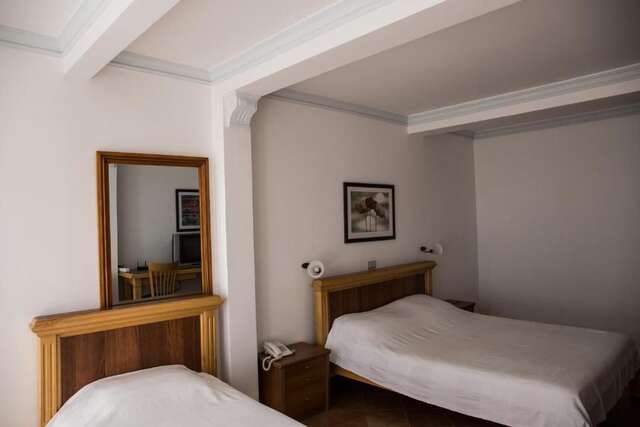 Отели типа «постель и завтрак» Apartments and Rooms Levantin Inn Свети-Стефан-50