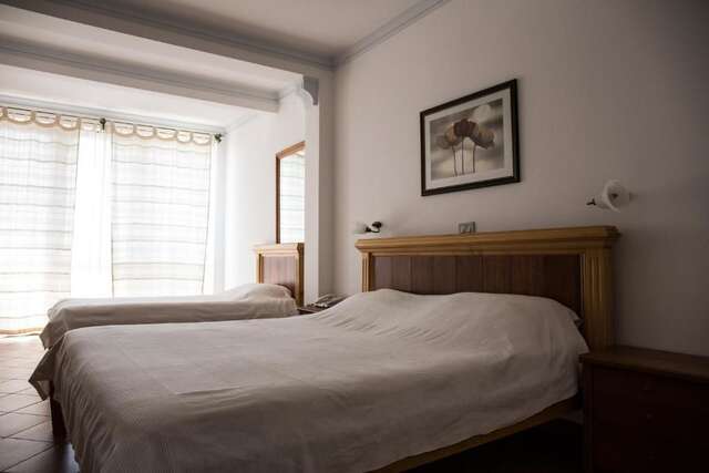 Отели типа «постель и завтрак» Apartments and Rooms Levantin Inn Свети-Стефан-52
