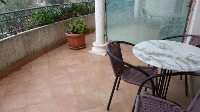 Отели типа «постель и завтрак» Apartments and Rooms Levantin Inn Свети-Стефан-54